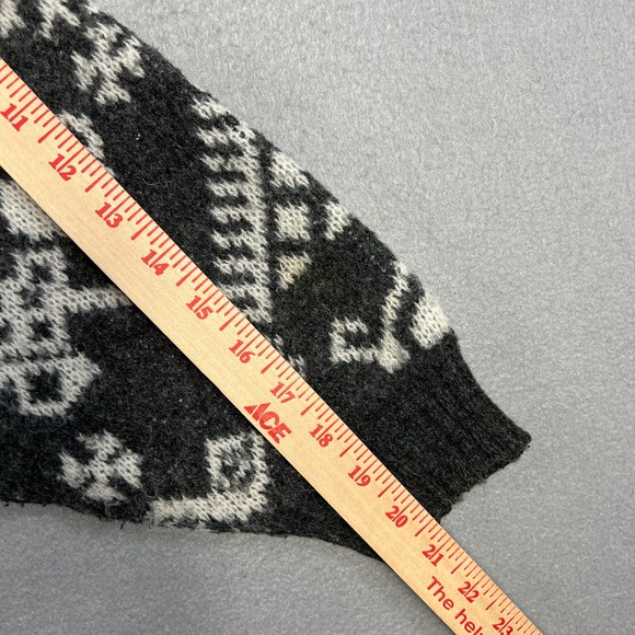 VTG Nordic Geometric Knit Sweater Large Gray White Wool Blend Fair Isle Pattern - Picture 8 of 8